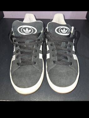 Adidas campus sneakers men's size 6.5/ women's 7.5